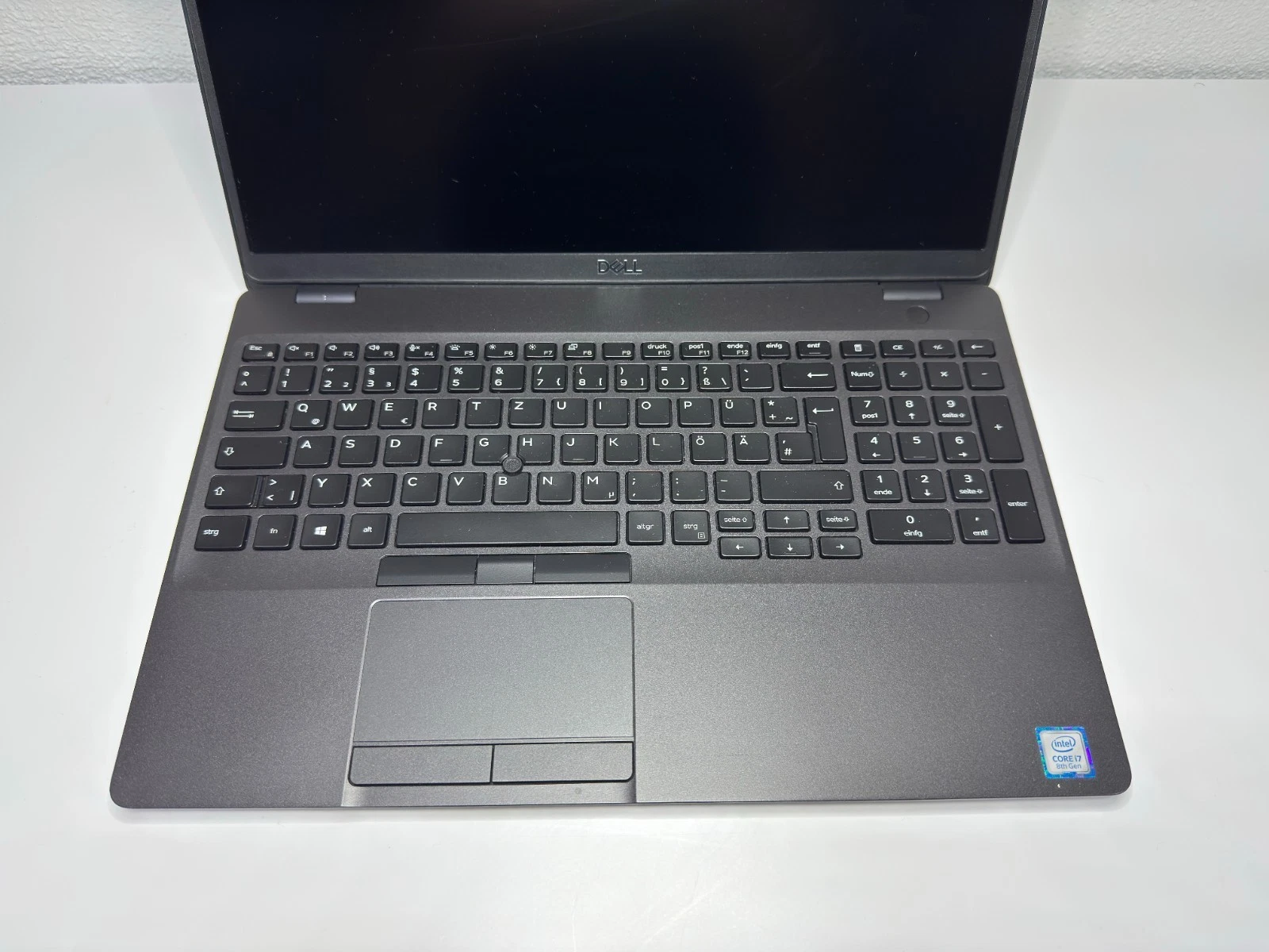 Dell Latitude 5500 – Schwarz – Ansicht 3